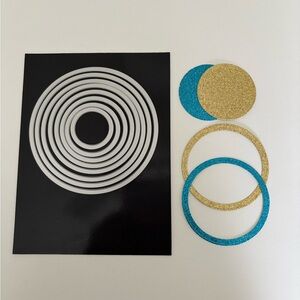 Sizzix Framelits 8 Nested Circle Dies 657551 and 5 Shaker Domes